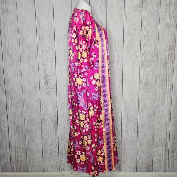 1960s Lane Bryant Vtg Psychedelic Bright Pink Floral Groovy Kaftan - Picture 6 of 8